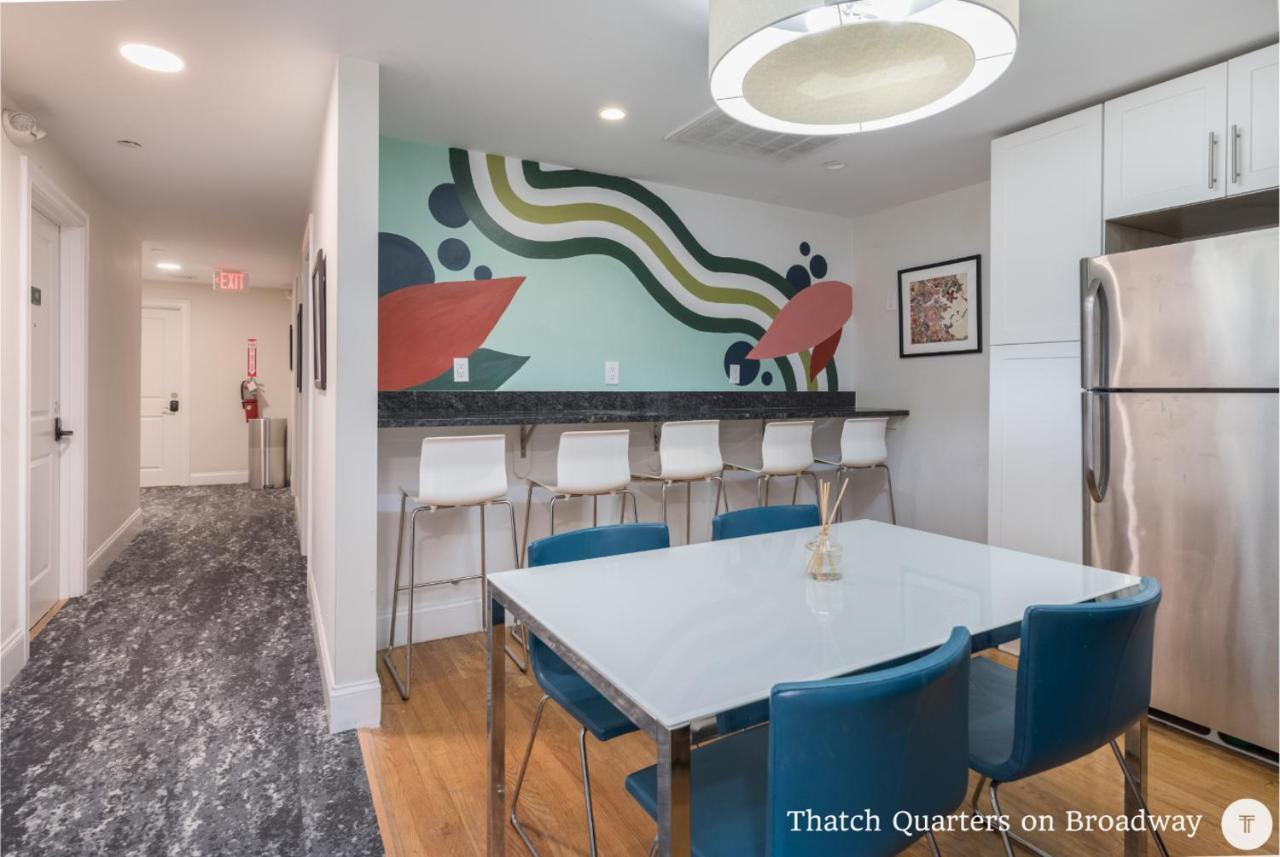 West Broadway Quarters By Thatch Boston Exterior photo